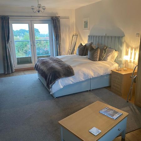 Downsfield Bed And Breakfast St Ives Exteriör bild