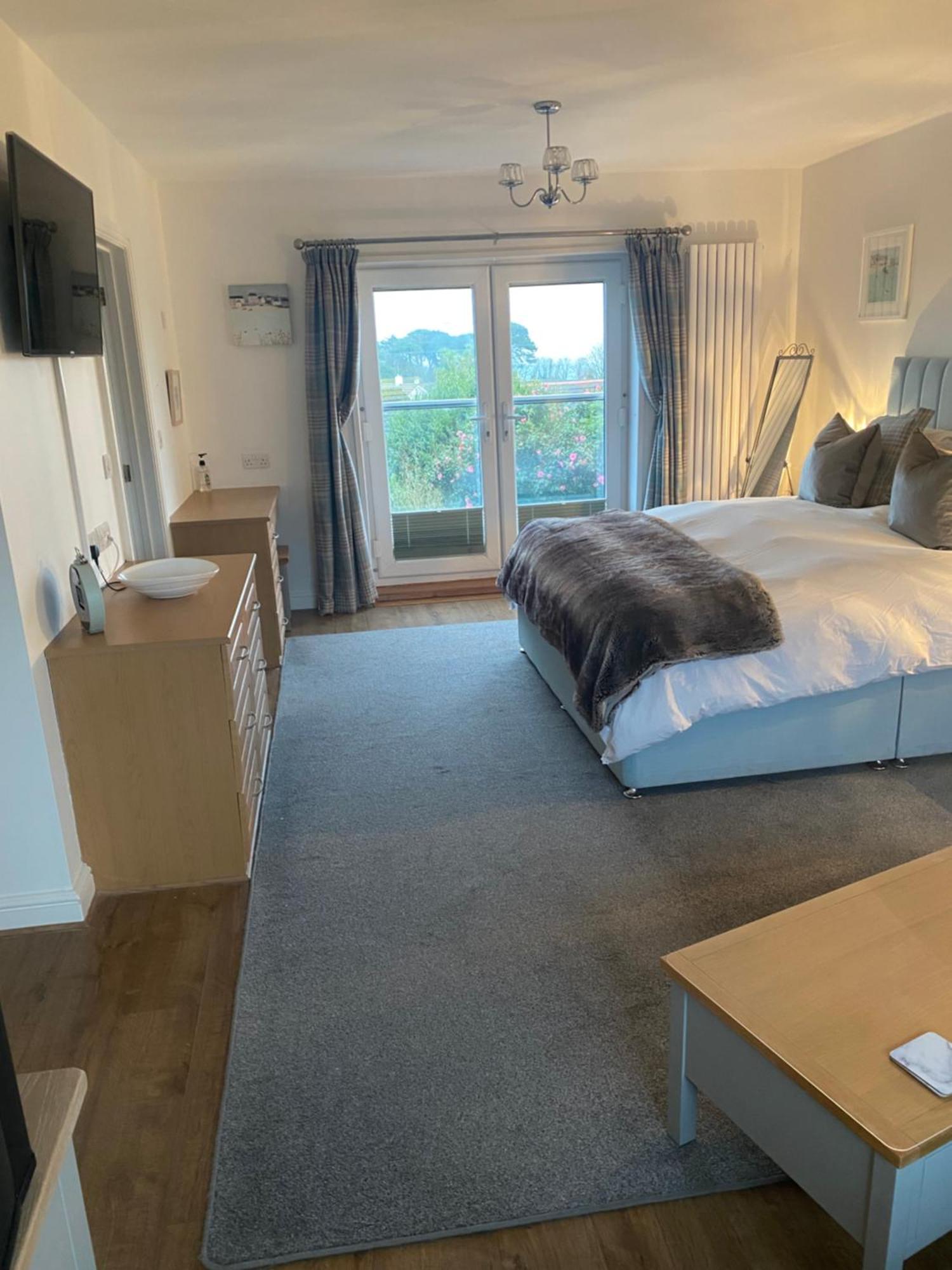 Downsfield Bed And Breakfast St Ives Exteriör bild