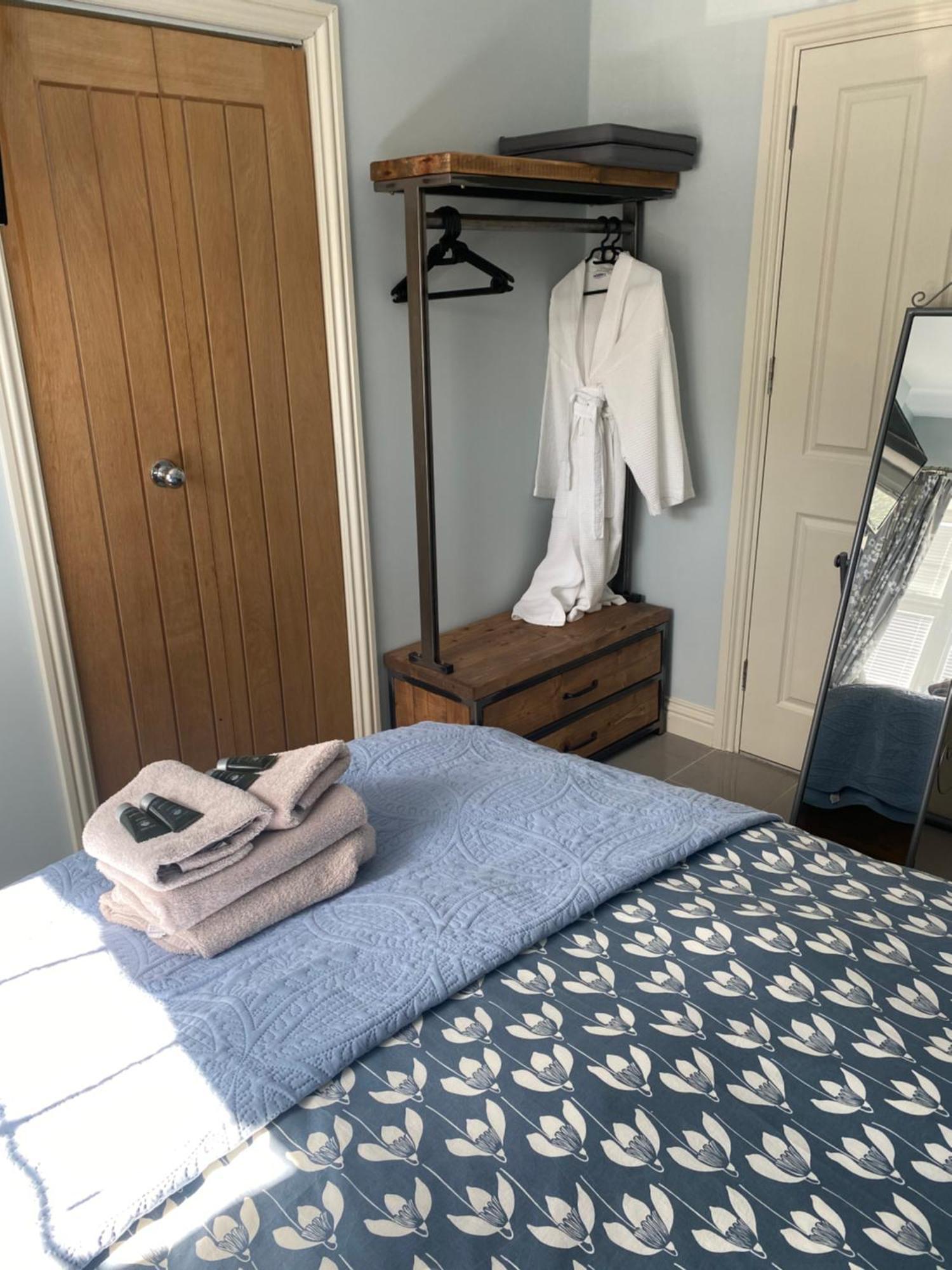 Downsfield Bed And Breakfast St Ives Exteriör bild