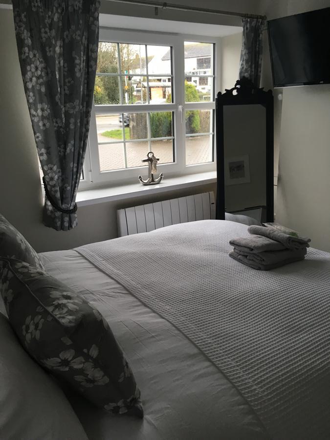 Downsfield Bed And Breakfast St Ives Exteriör bild