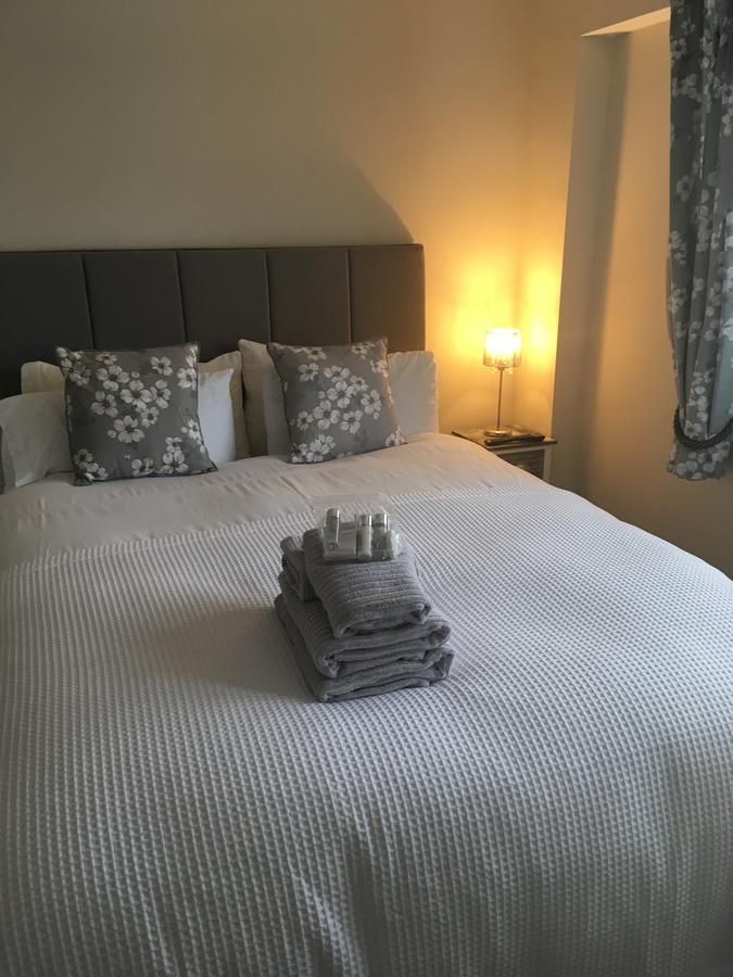 Downsfield Bed And Breakfast St Ives Exteriör bild